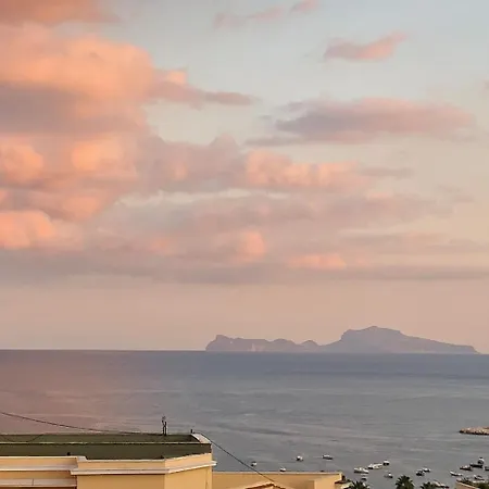 Specchio Di Parthenope Bed & Breakfast