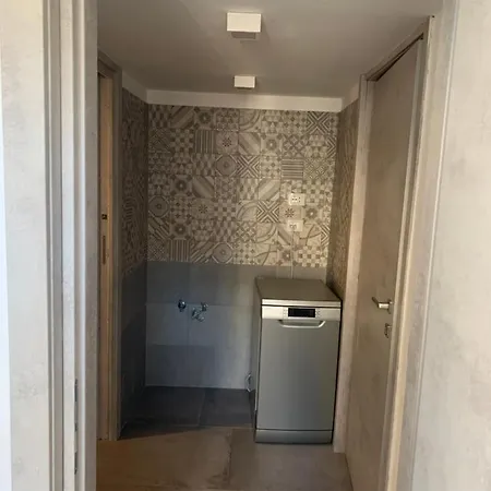 Nocleg ze śniadaniem Specchio Di Parthenope 4*